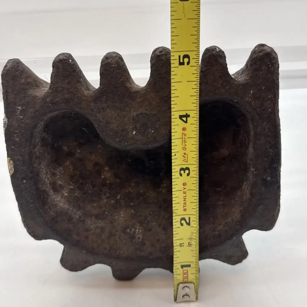 VINTAGE 1898 CAST IRON CLAW GUTTER MOLD DIE ANVIL, for FORMING COPPER GUTTERS